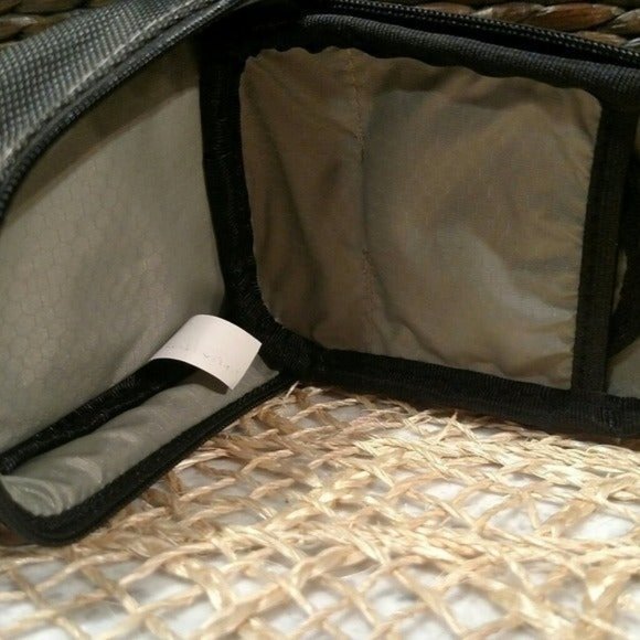 Case Logic Camera Case, Zipper Pouch, Stash Bag, Belt Bag, EUC - Picture 4 of 7